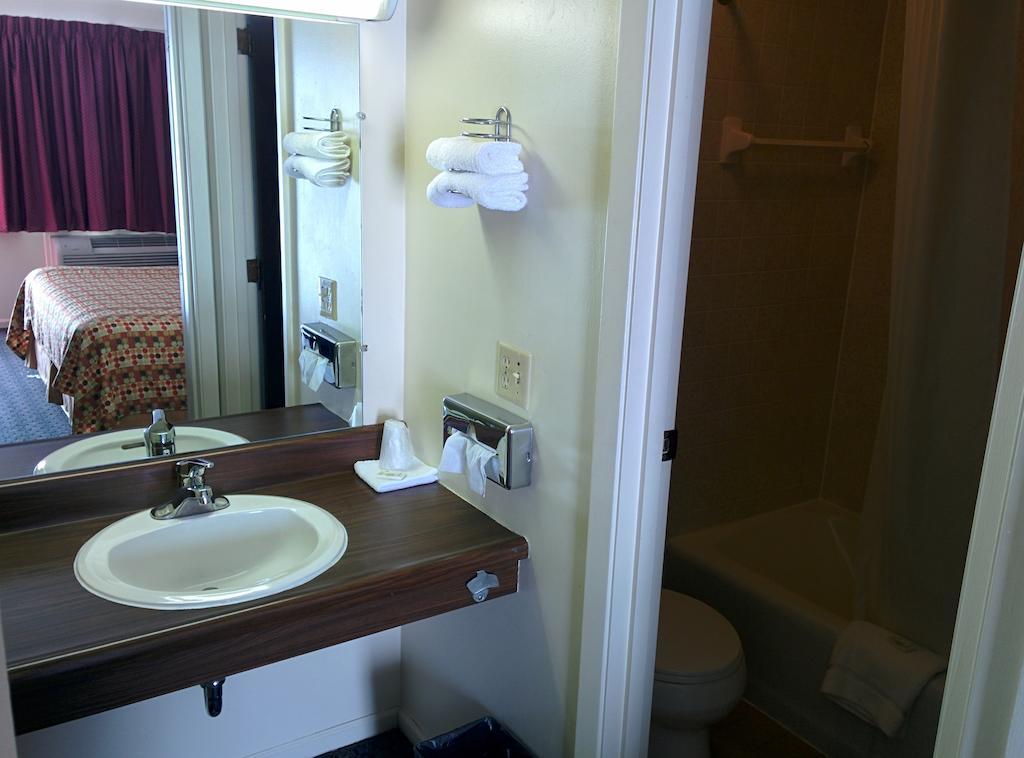 Economy Inn Toledo-Perrysburg Pokój zdjęcie